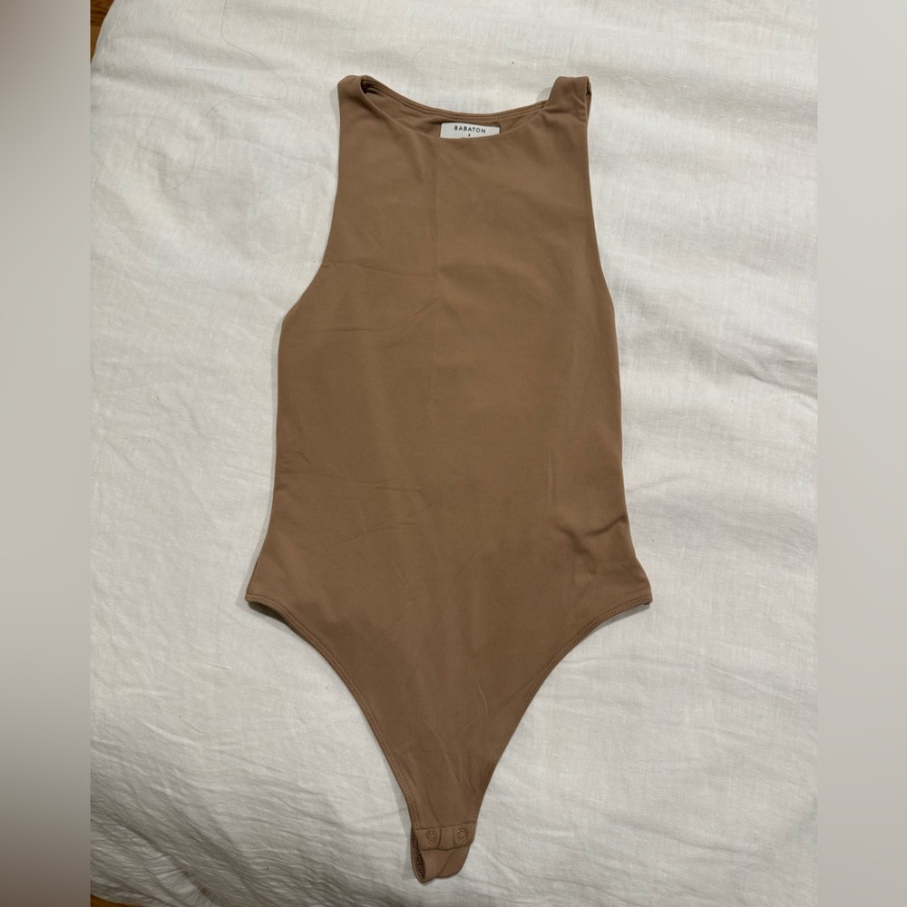 Aritizia Babaton Nude Bodysuit Size S